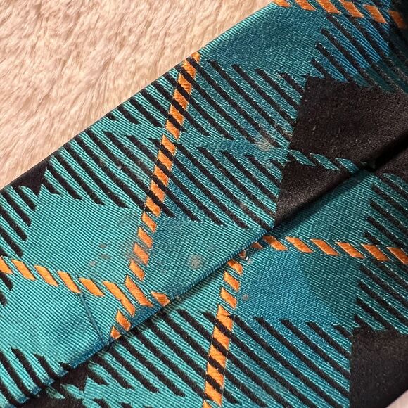 Kenneth Cole Reaction Men's Teal Orange Black Plaid Slim Silk Neck Tie 59 x 3.5 - Picture 2 of 9